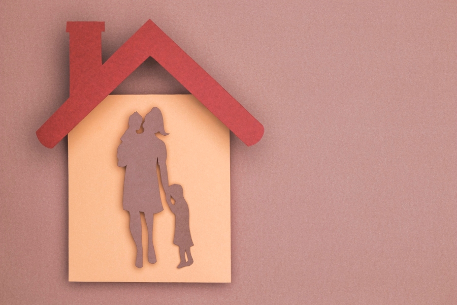 Un tribunal mantiene el derecho del uso de la vivienda a una madre a pesar de la declaración de desamparo del hijo